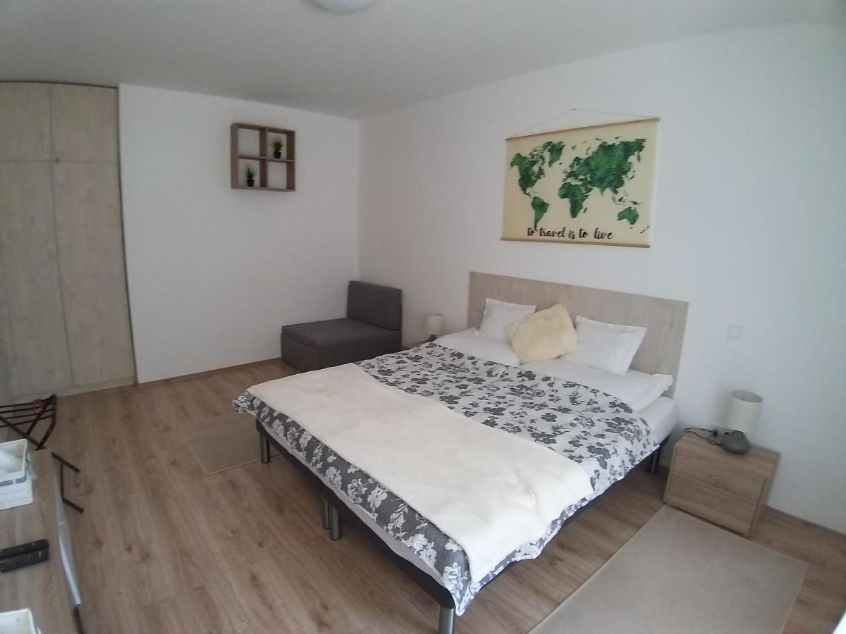 Апартаменты Helios Apartman Сегед Экстерьер фото